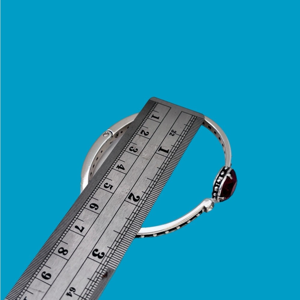 Brighton Lovable Hinged Bangle. Hinged Bangle Fea… - image 4